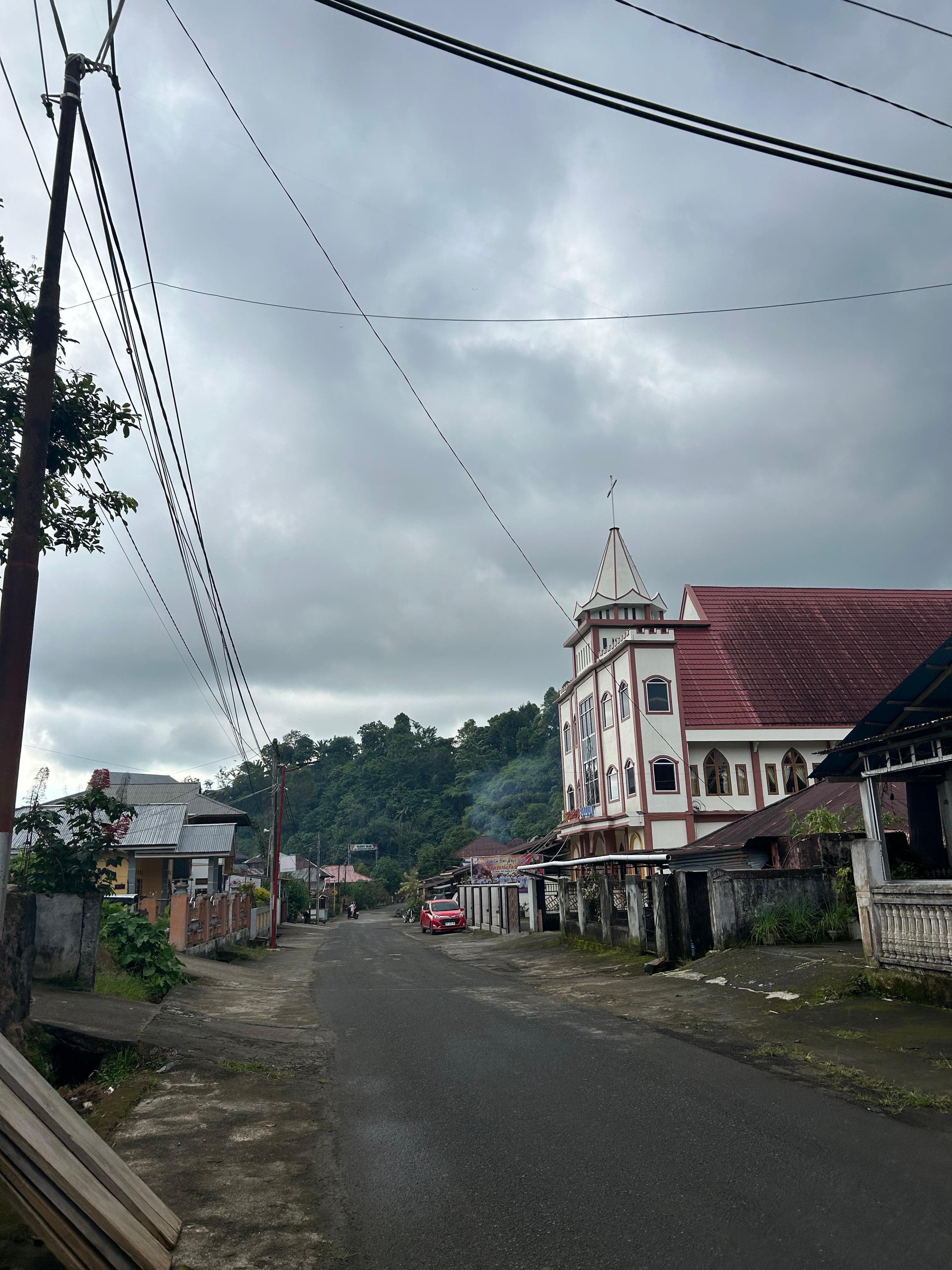 Jalan Utama